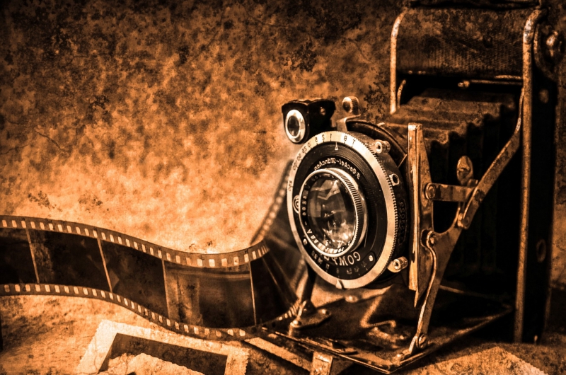 photographe-RIANS-min_light-wood-night-camera-photography-vintage-1245236-pxhere.com